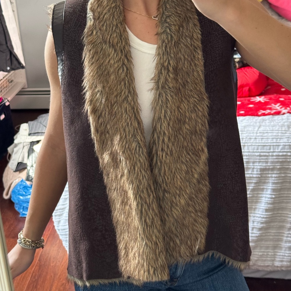 Faux Fur Trimmed Brown Vest